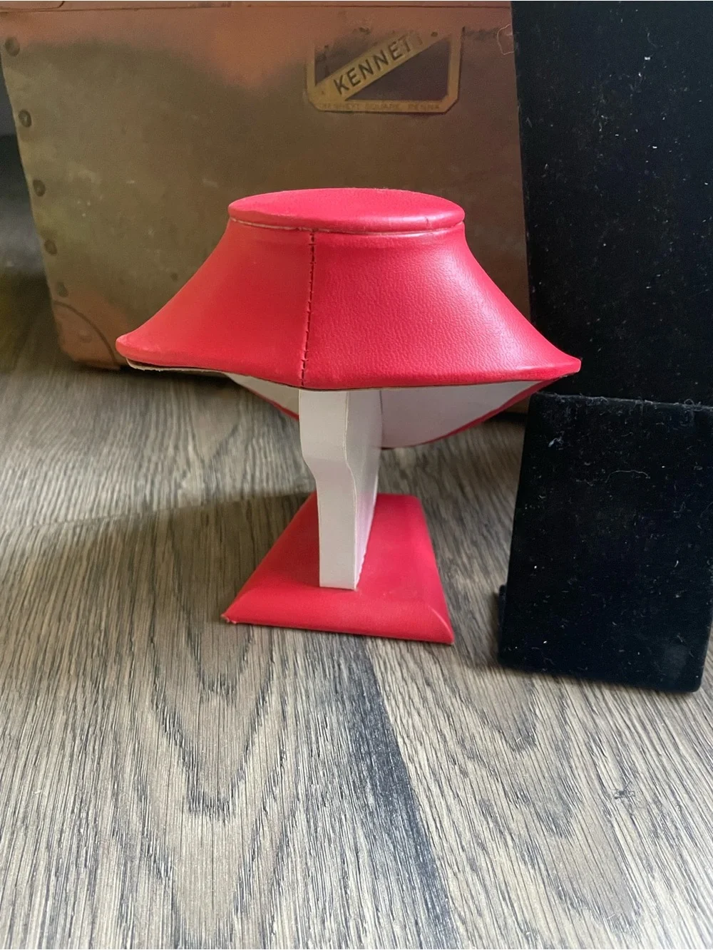 Lot Jewelry Stands Display Velvet Faux Leather Small Large